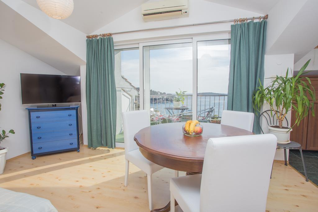 Apartment Lili Hvar Island Eksteriør billede