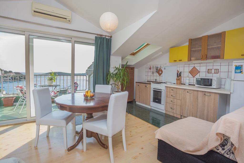 Apartment Lili Hvar Island Eksteriør billede