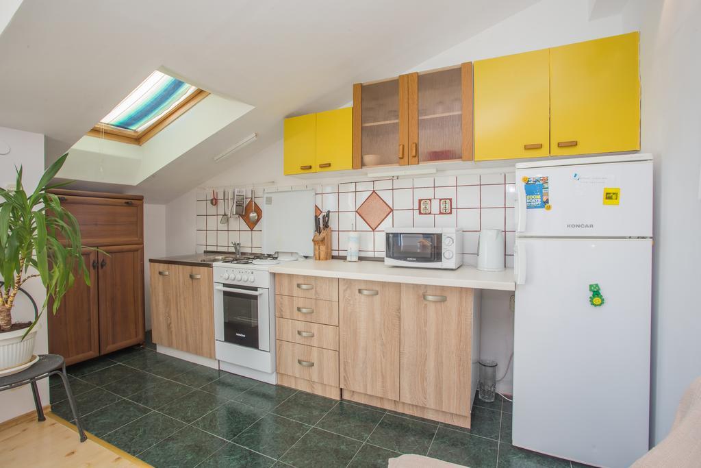 Apartment Lili Hvar Island Eksteriør billede