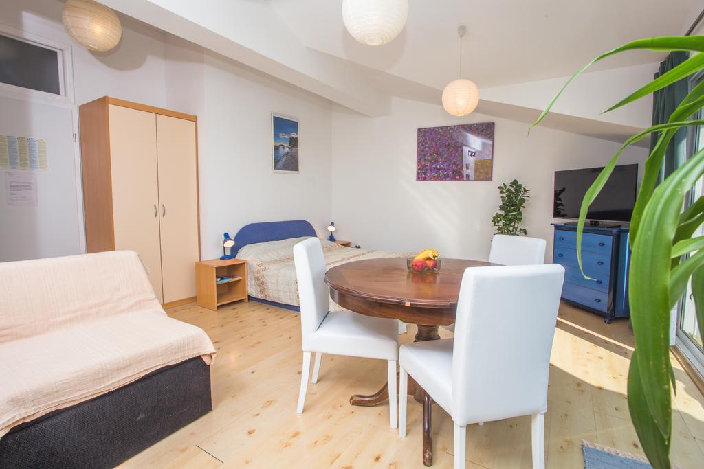 Apartment Lili Hvar Island Eksteriør billede